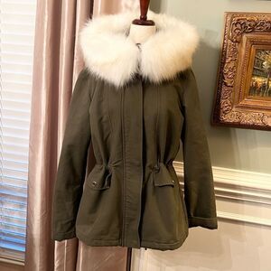 EEUC Women's Tahari Olive Green Anorak Parka Coat Jacket Faux‎ Fur Hood Sz SMALL